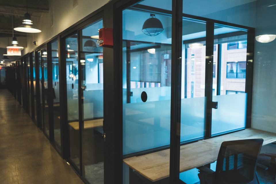 Marketing digital pour courtier en assurance : guide 2026
